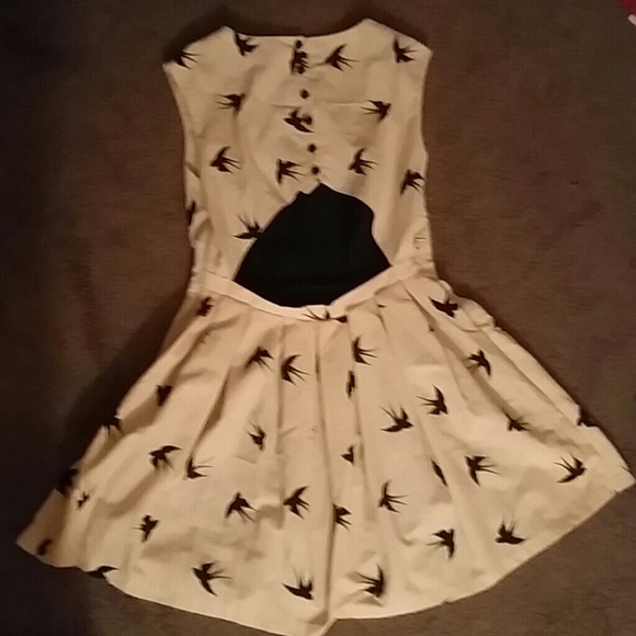 Dress - Picture 2 of 2
